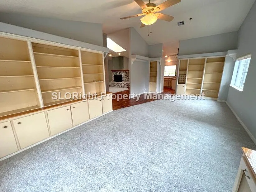 3 bed, 2.5 bath, 2068 sqft, $3,300 — Photo 3