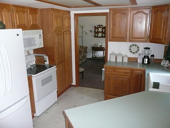 4th image of 24490 McKendree Ln