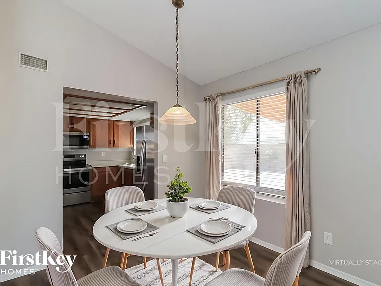 8603 W Diana Ave — Photo 7