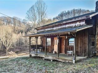 765 Hawk Ridge Ln, Marshall, NC 28753