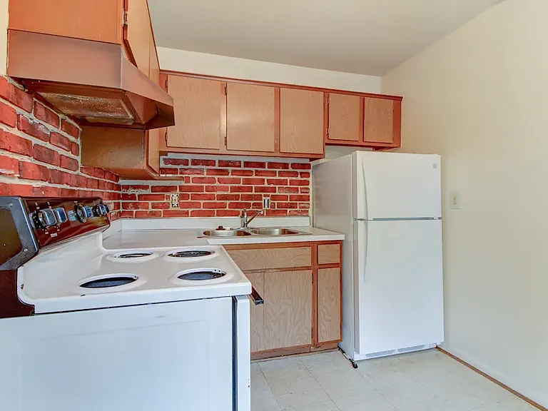 34630 Glenwood Rd — Photo 13