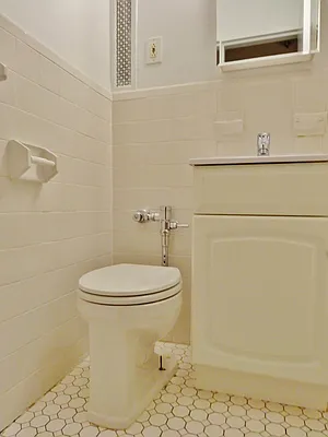 Rented by City Connections Realty | media 29