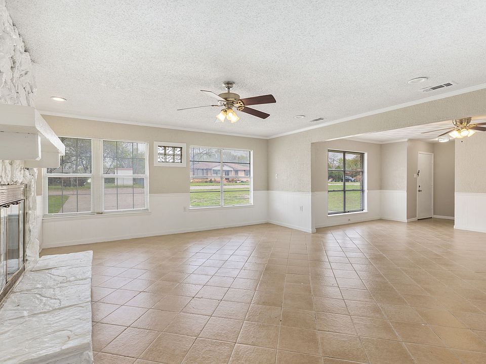 1st image of 342 W Center St