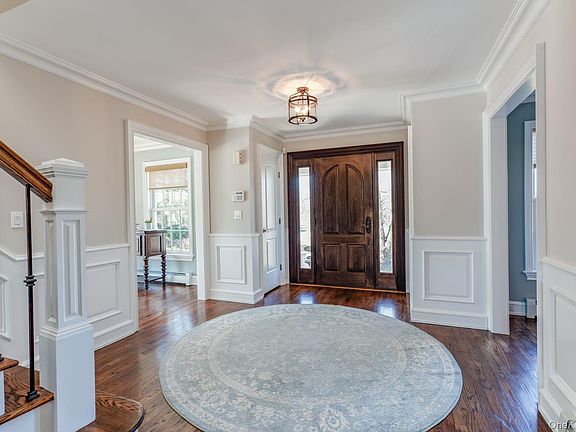 5th image of 45 Blue Point Avenue
