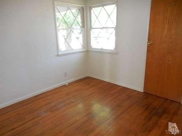 2nd image of 22031 Vanowen St