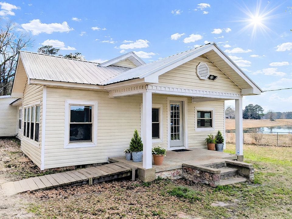 1st image of 224 Louisiana #558