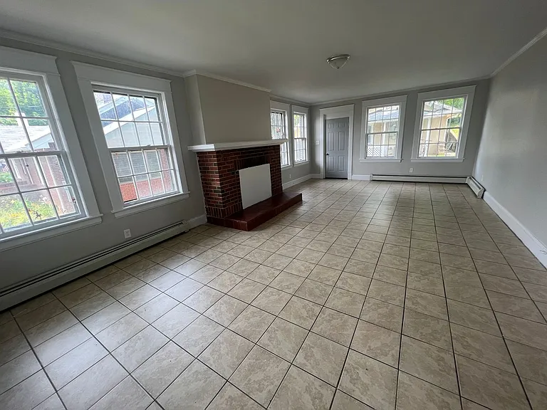 2518 Oakland Blvd NW — Photo 7