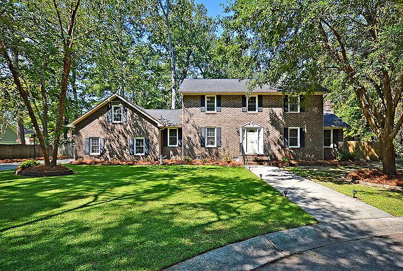 1st image of 102 Dequincy Ln