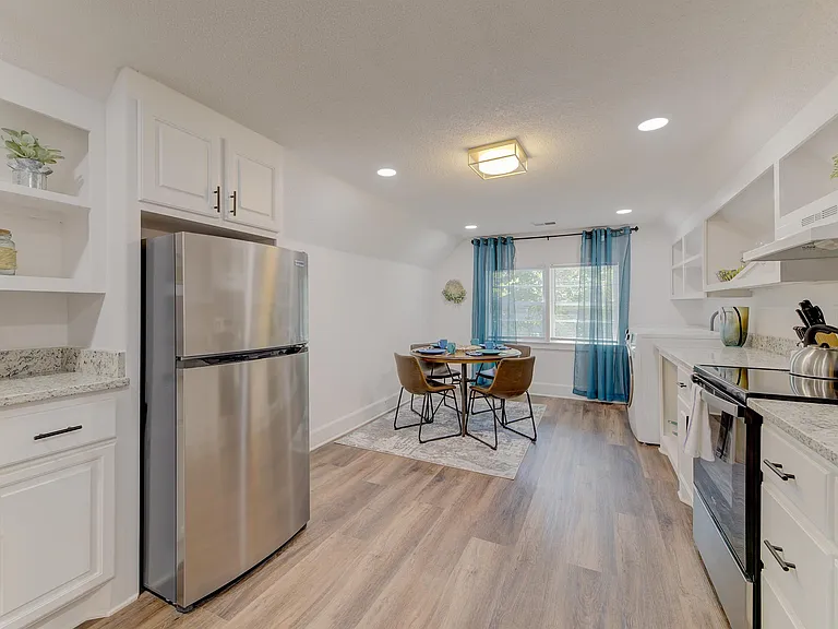 1623 Brennen Rd #3 — Photo 5
