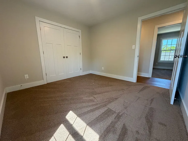 460 Highland Ave #B — Photo 12