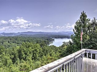 1009 W Pinnacle Dr, Salem, SC 29676