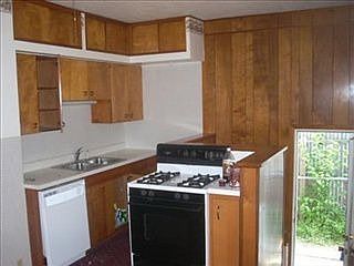 2nd image of 423 Ohio Ave