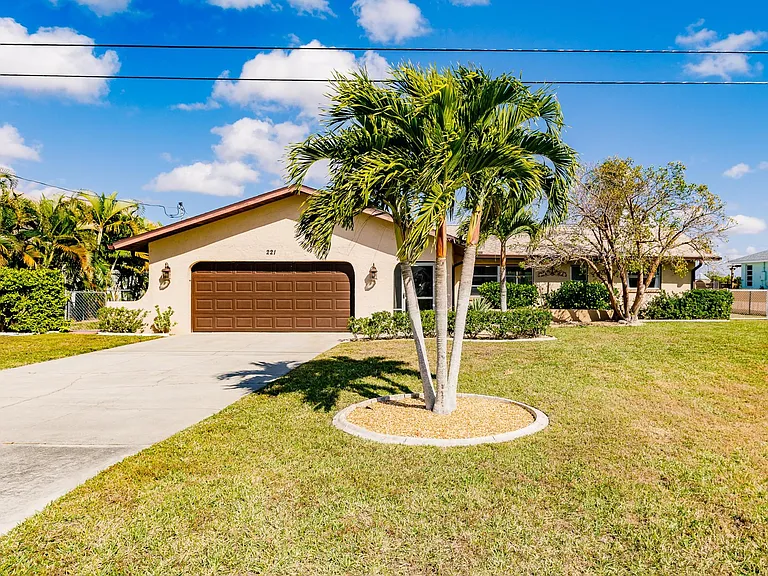 Front of 221 SE 6t St. Cape Coral, FL