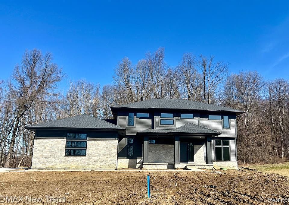 6538 Cambridge Cir, Clarkston, MI 48346 Zillow