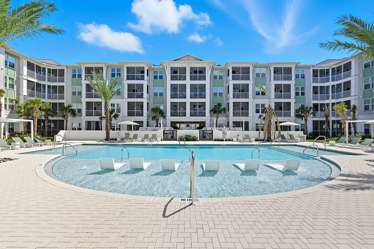 Building Photo - Wilton Palm Coast
