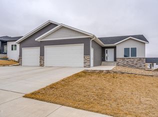 3803 Platinum St, Bismarck, ND 58503