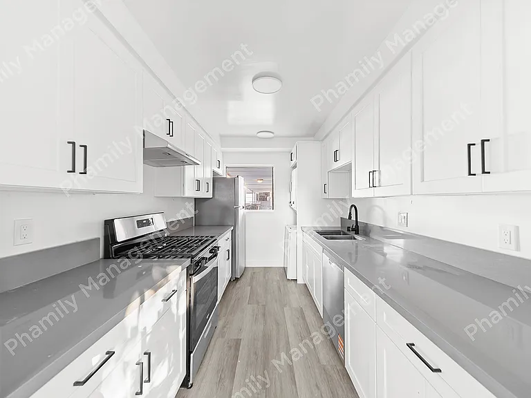 Madison Apt — Photo 10
