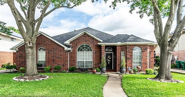1st image of 525 Copeland Dr