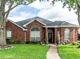 525 Copeland Dr, Cedar Hill, TX 75104