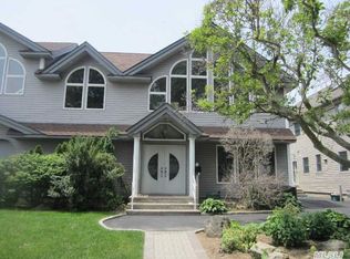 116 Beach Dr, Merrick, NY 11566