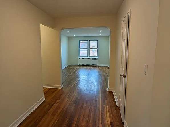 65-70 Booth St #5B, Queens, NY 11374