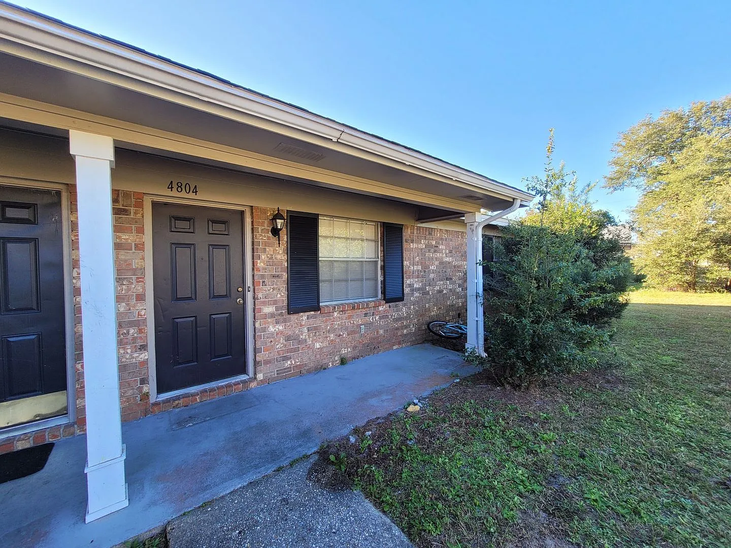 4804 Tradewinds Dr — Photo 1