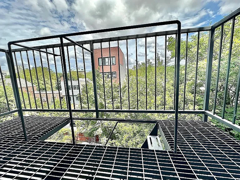959 Metropolitan Ave #3B — Photo 23