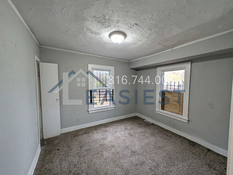5400 Woodland Ave — Photo 13