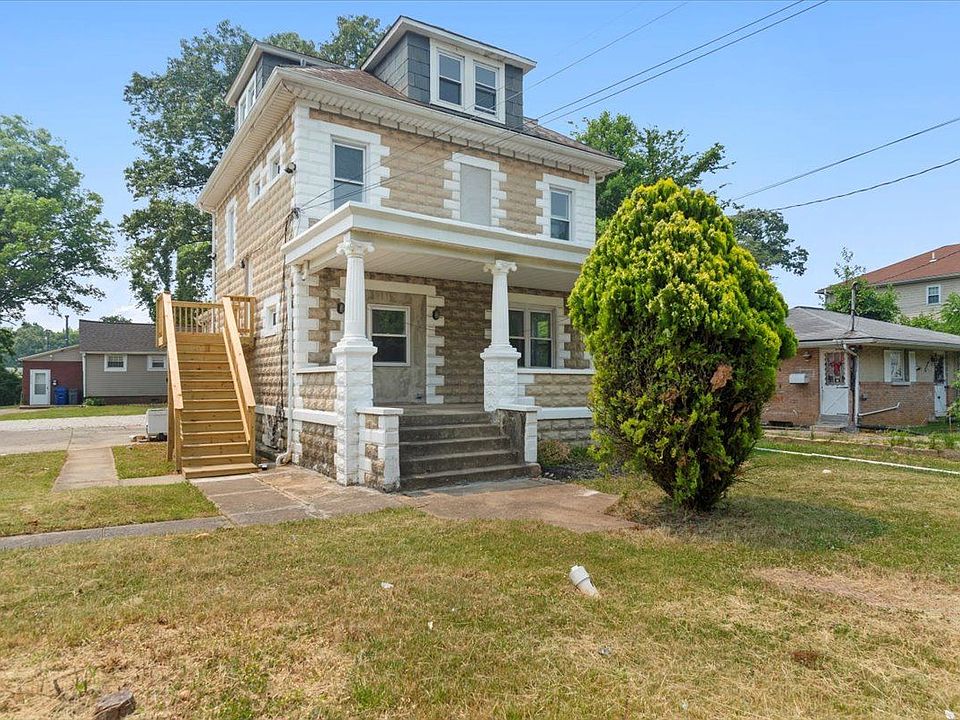 1st image of 4715 Hazelwood Ave #1