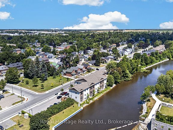 3rd image of 25 King St #204