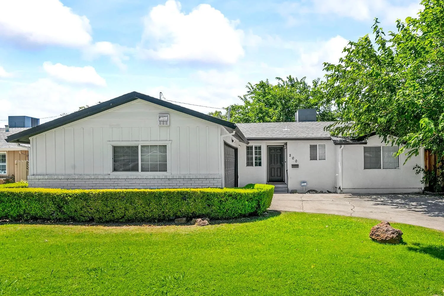 200 Tokay Ave photo 1