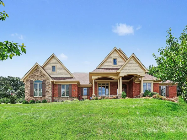 931 Squire Oaks Dr, Villa Hills, KY 41017