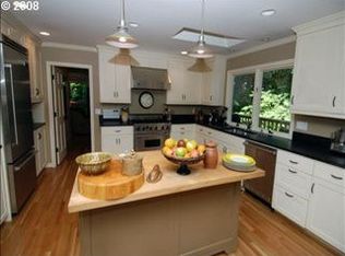 610 SW 48th Dr, Portland, OR 97221