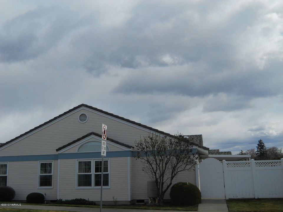 2nd image of 4938 Cherry Park Ct