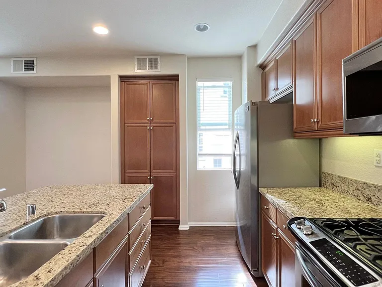 2674 Rawhide Ln — Photo 16