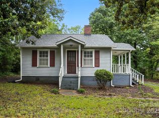 106 W Henry St, Belmont, NC 28012