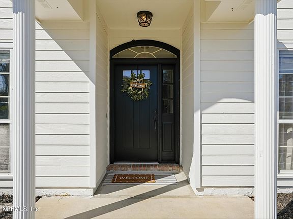 3rd image of 1228 SHALLOWFORD Drive W