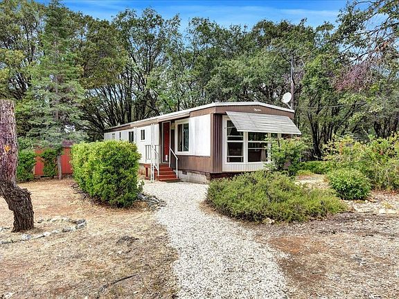 4th image of 15698 McQuiston Ln