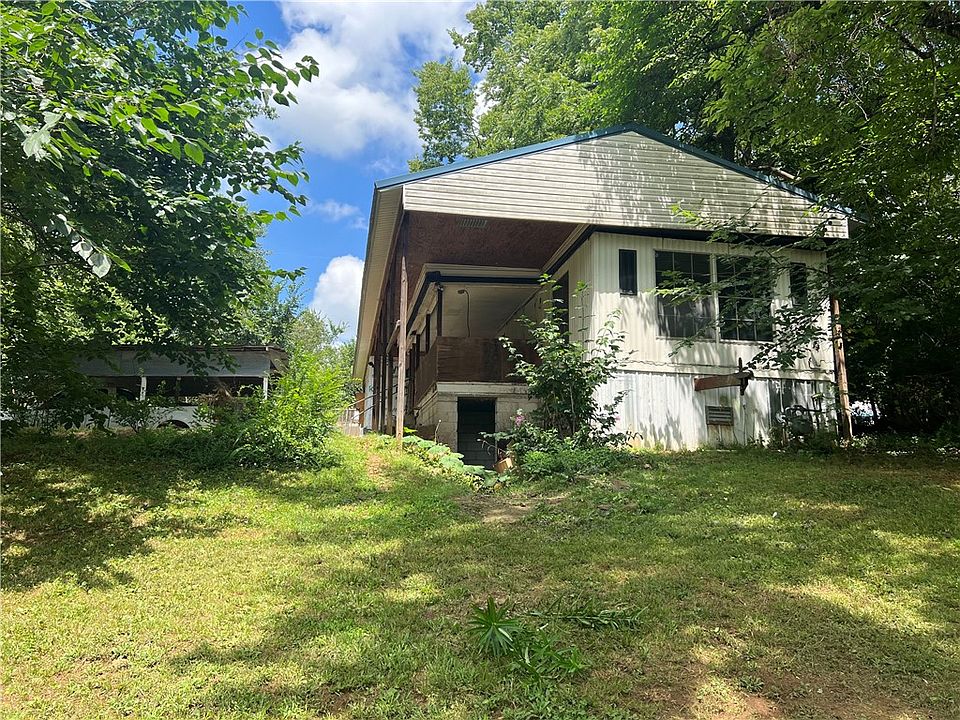 1st image of 502 Combs Ave