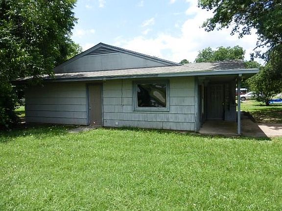 2nd image of 1326 Morado St