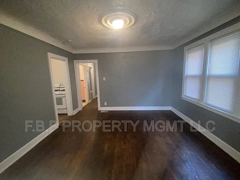 3831 Waverly St #1 — Photo 3