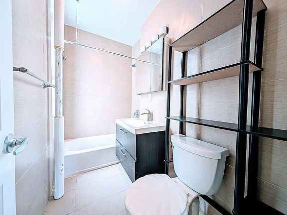 4th image of 515 Clinton Ave APT 15