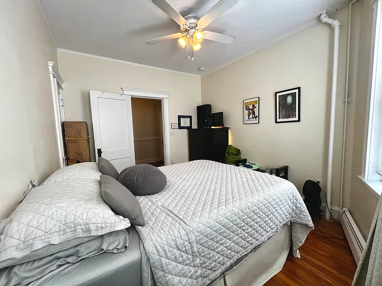 109 Strathmore Rd #7 — Photo 8