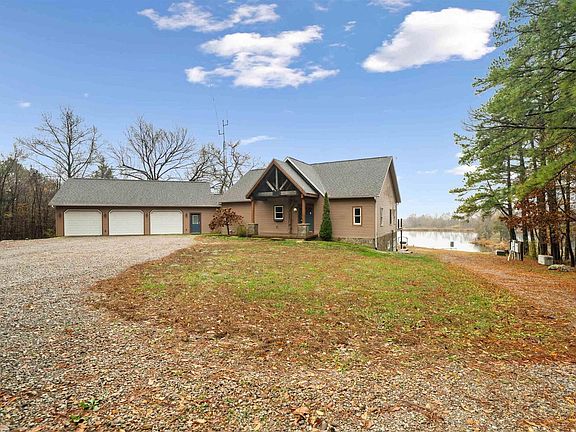 3rd image of 1115 Hilltop Ln