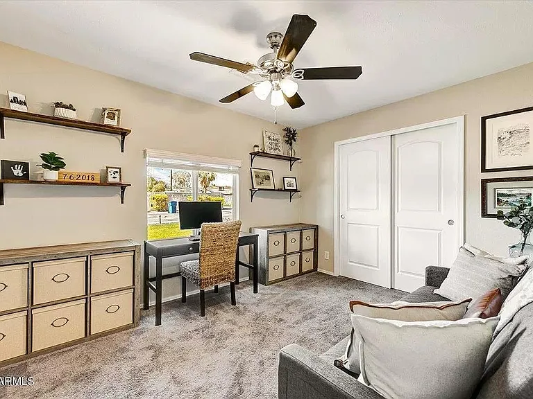 2217 N Sunset Dr — Photo 11