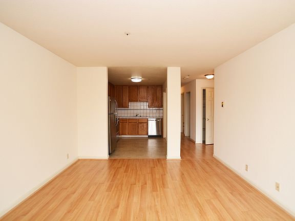 5th image of 1442 Taraval St APT 2