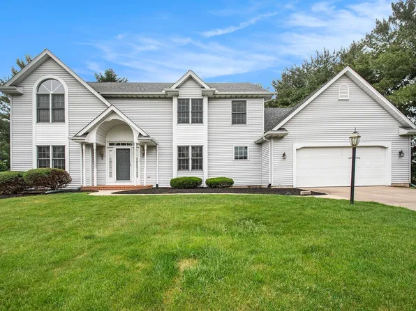 52206 Filbert Rd, Granger, IN 46530