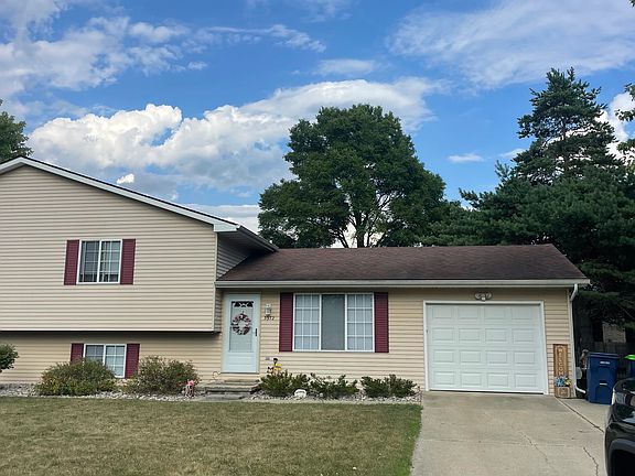 2nd image of 3572 Baywood Pl #3572