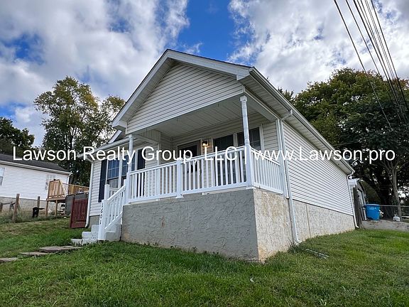 2nd image of 1601 Eastgate Ave NE
