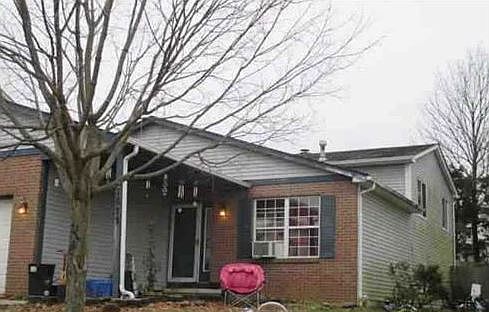 2nd image of 1679 Green Friar Dr